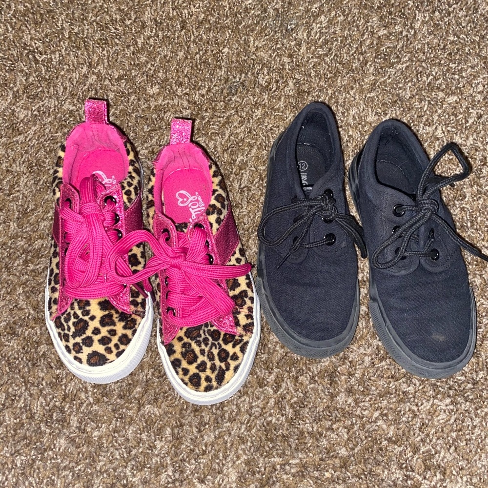 Bundle girls shoes